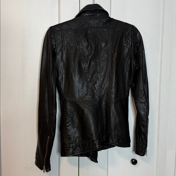 Danier | Women's Black Leather Zip Up Jacket PTP 16in flat lay - XS-Small - Picture 4 of 6